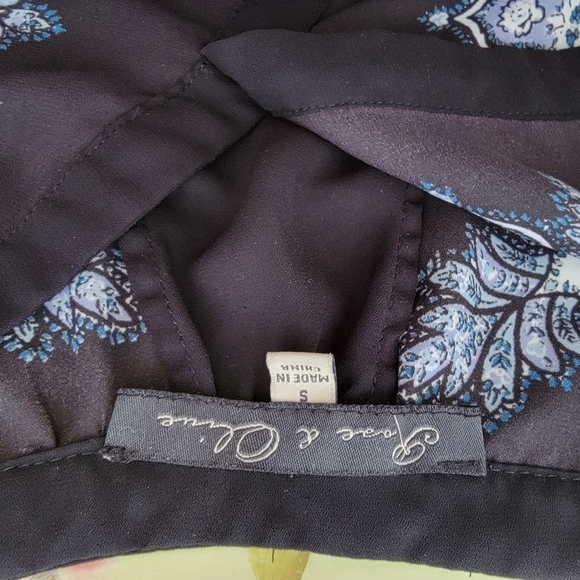 Rose an Olive Blue and Black Print Boho Blouse Size S - Picture 3 of 3
